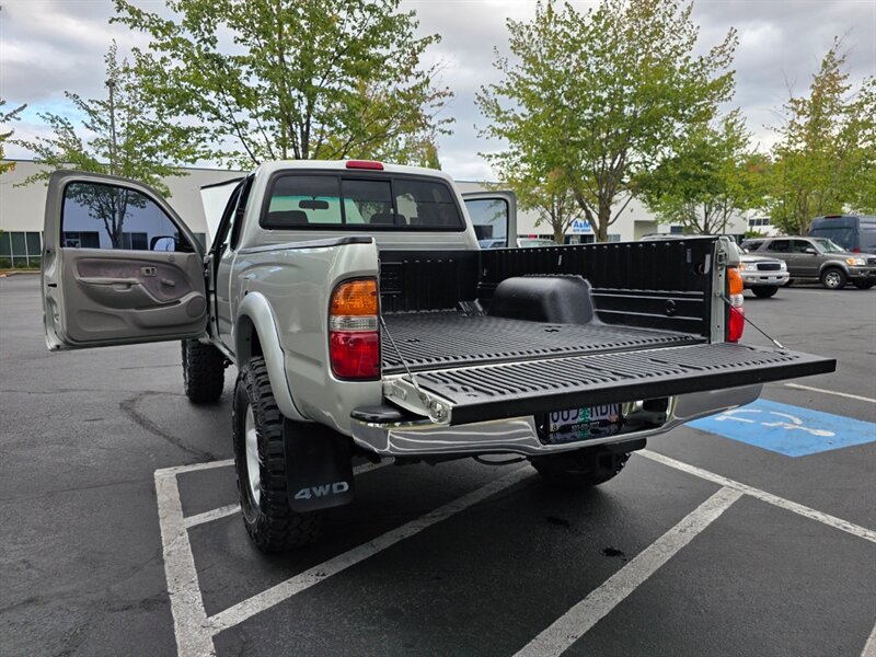 2002 Toyota Tacoma 4X4 / 5-SPEED MANUAL / 4-CYL 2.7 L / LIFTED XTRA CAB / NEW TIRES / 162K MILES - Photo 28 - Portland, OR 97217