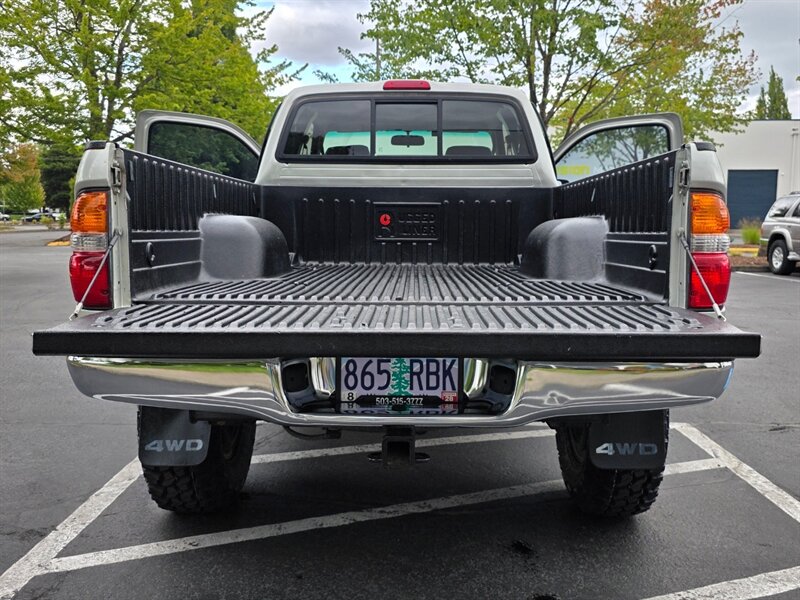 2002 Toyota Tacoma 4X4 / 5-SPEED MANUAL / 4-CYL 2.7 L / LIFTED XTRA CAB / NEW TIRES / 162K MILES - Photo 31 - Portland, OR 97217