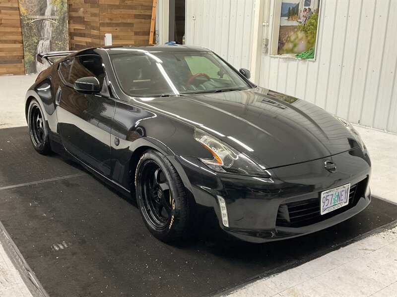 2019 Nissan 370Z Coupe 2Dr / 3.7L V6 / 6-SPEED / Z34 Heritage Edit  / Backup Camera / Z34 Heritage Edition / 47,000 MILES - Photo 2 - Gladstone, OR 97027