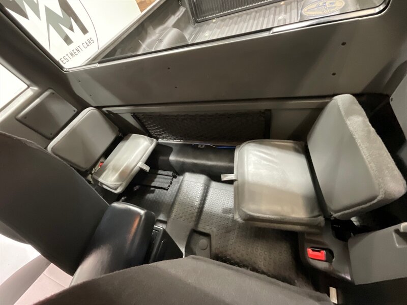 2011 Ford Ranger Sport Super Cab 4.0L V6 /5-SPEED MANUAL/ 69K MILES / LOCAL OREGON TRUCK / ZERO RUST / SPORT PKG / Towing Pkg / Power Option Pkg - Photo 12 - Gladstone, OR 97027