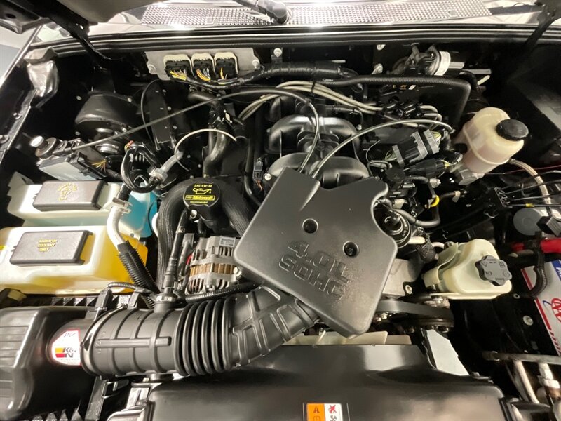 2011 Ford Ranger Sport Super Cab 4.0L V6 /5-SPEED MANUAL/ 69K MILES / LOCAL OREGON TRUCK / ZERO RUST / SPORT PKG / Towing Pkg / Power Option Pkg - Photo 46 - Gladstone, OR 97027