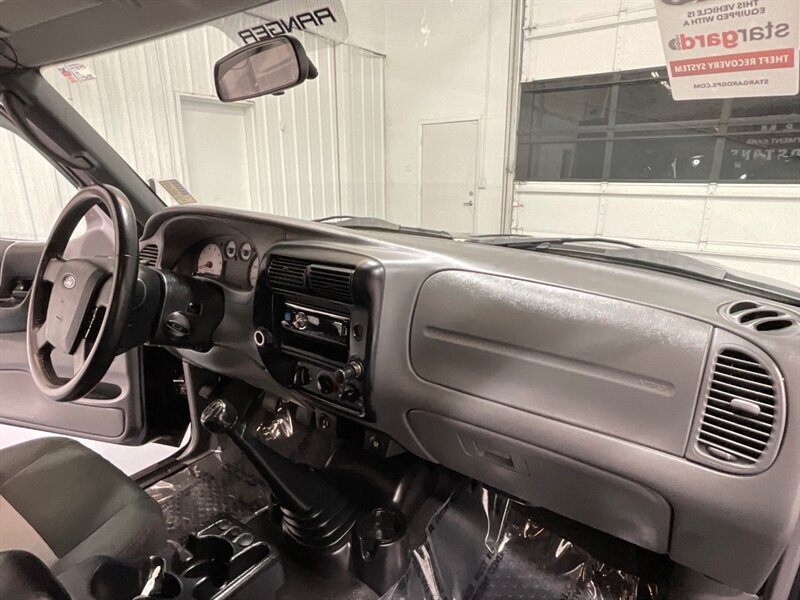 2011 Ford Ranger Sport Super Cab 4.0L V6 /5-SPEED MANUAL/ 69K MILES / LOCAL OREGON TRUCK / ZERO RUST / SPORT PKG / Towing Pkg / Power Option Pkg - Photo 22 - Gladstone, OR 97027