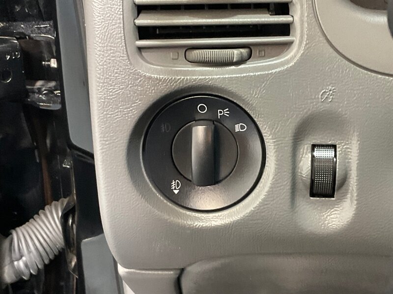 2011 Ford Ranger Sport Super Cab 4.0L V6 /5-SPEED MANUAL/ 69K MILES / LOCAL OREGON TRUCK / ZERO RUST / SPORT PKG / Towing Pkg / Power Option Pkg - Photo 38 - Gladstone, OR 97027