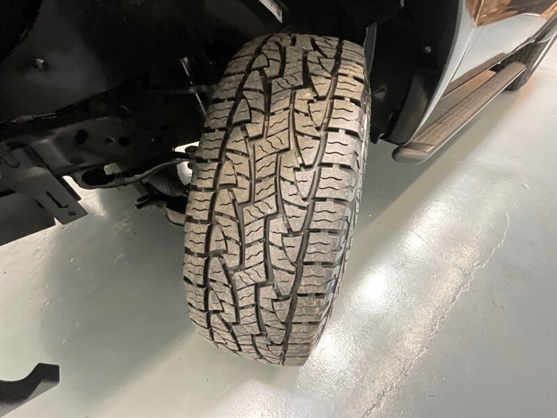 2011 Ford Ranger Sport Super Cab 4.0L V6 /5-SPEED MANUAL/ 69K MILES / LOCAL OREGON TRUCK / ZERO RUST / SPORT PKG / Towing Pkg / Power Option Pkg - Photo 24 - Gladstone, OR 97027