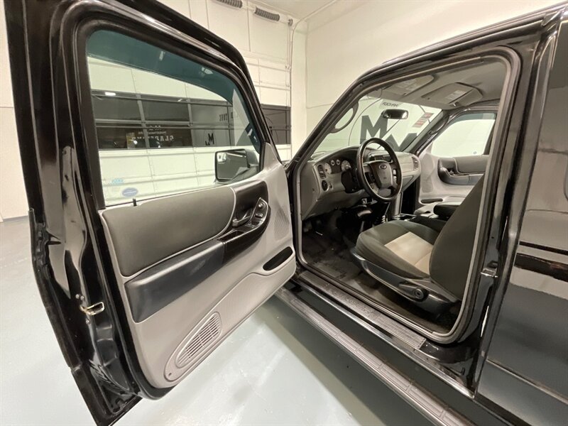 2011 Ford Ranger Sport Super Cab 4.0L V6 /5-SPEED MANUAL/ 69K MILES / LOCAL OREGON TRUCK / ZERO RUST / SPORT PKG / Towing Pkg / Power Option Pkg - Photo 31 - Gladstone, OR 97027