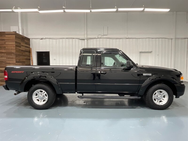 2011 Ford Ranger Sport Super Cab 4.0L V6 /5-SPEED MANUAL/ 69K MILES / LOCAL OREGON TRUCK / ZERO RUST / SPORT PKG / Towing Pkg / Power Option Pkg - Photo 4 - Gladstone, OR 97027