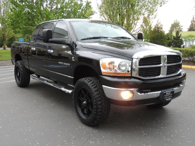 2006 Dodge Ram 2500 Mega Cab / 4X4 / HIGH OUTPUT 5.9 L CUMMINS DIESEL   - Photo 2 - Portland, OR 97217