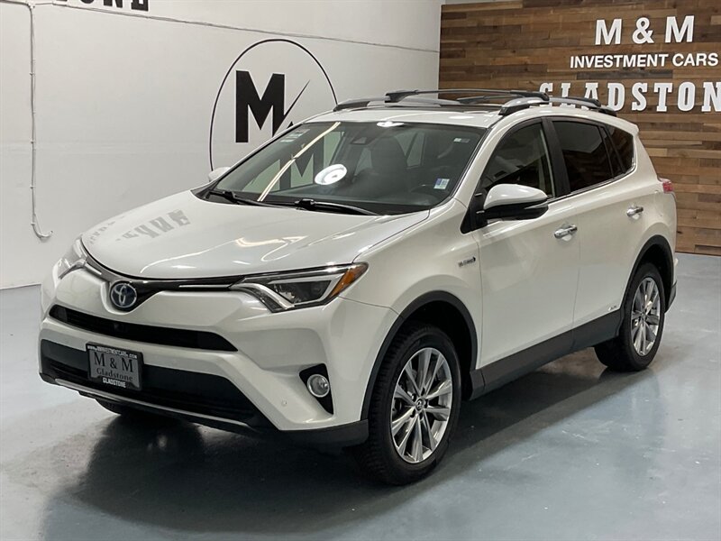 2017 Toyota RAV4 Hybrid Limited AWD / 1-OWNER LOCAL / LOADED / Sunroof / Leather Heated seats / Navigation & Camera / Power Tail Gate - Photo 1 - Gladstone, OR 97027