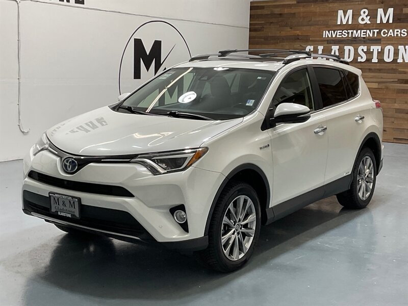2017 Toyota RAV4 Hybrid Limited AWD / 1-OWNER LOCAL / LOADED / Sunroof / Leather Heated seats / Navigation & Camera / Power Tail Gate - Photo 53 - Gladstone, OR 97027