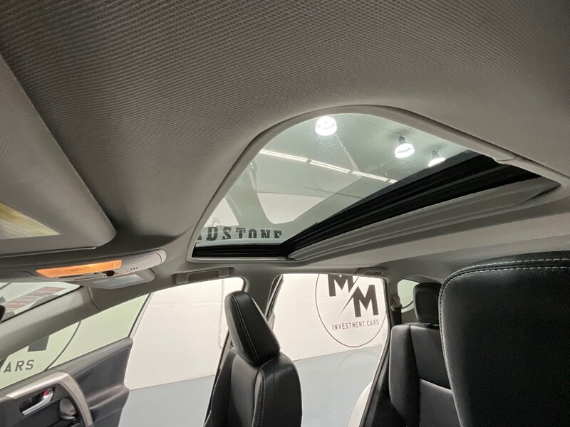 2017 Toyota RAV4 Hybrid Limited AWD / 1-OWNER LOCAL / LOADED / Sunroof / Leather Heated seats / Navigation & Camera / Power Tail Gate - Photo 19 - Gladstone, OR 97027