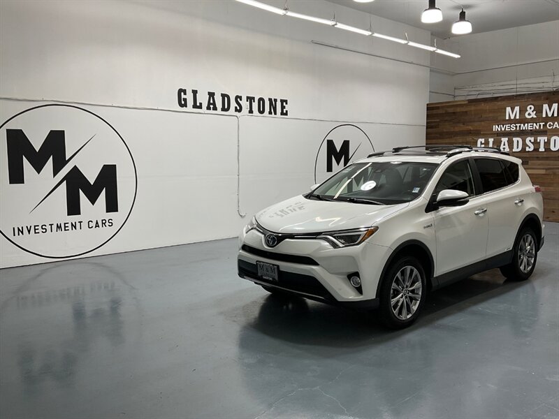2017 Toyota RAV4 Hybrid Limited AWD / 1-OWNER LOCAL / LOADED / Sunroof / Leather Heated seats / Navigation & Camera / Power Tail Gate - Photo 55 - Gladstone, OR 97027