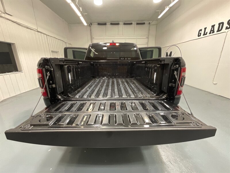 2019 RAM 1500 Rebel Crew Cab 4X4 / 5.7L V8/ Panoramic Roof  / 1-OWNER LOCAL - Photo 10 - Gladstone, OR 97027