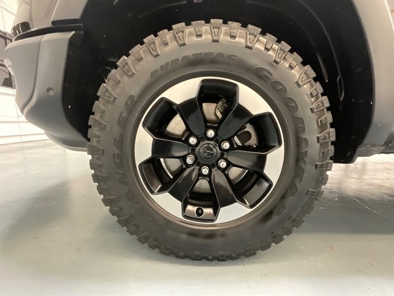 2019 RAM 1500 Rebel Crew Cab 4X4 / 5.7L V8/ Panoramic Roof  / 1-OWNER LOCAL - Photo 23 - Gladstone, OR 97027