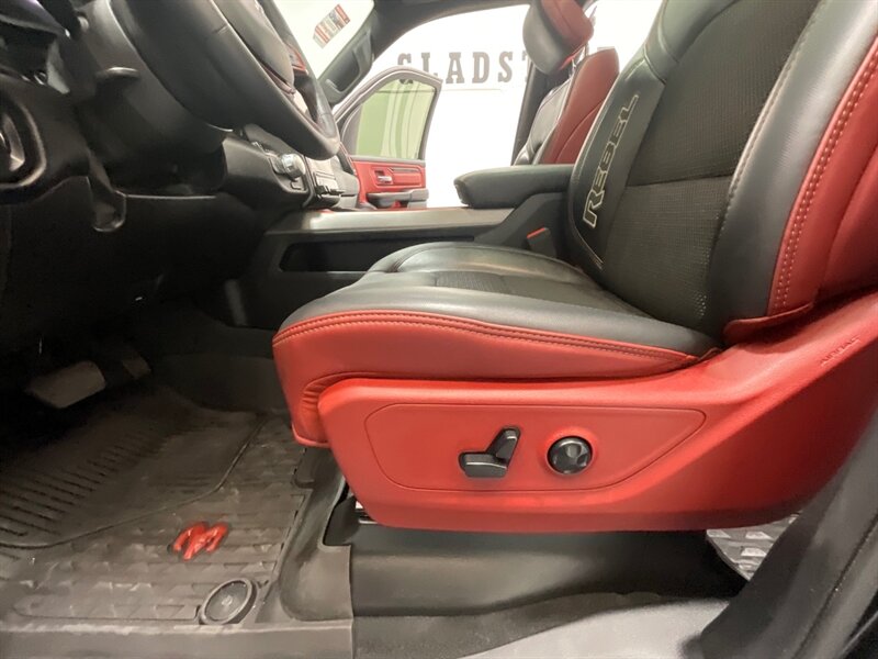 2019 RAM 1500 Rebel Crew Cab 4X4 / 5.7L V8/ Panoramic Roof  / 1-OWNER LOCAL - Photo 40 - Gladstone, OR 97027