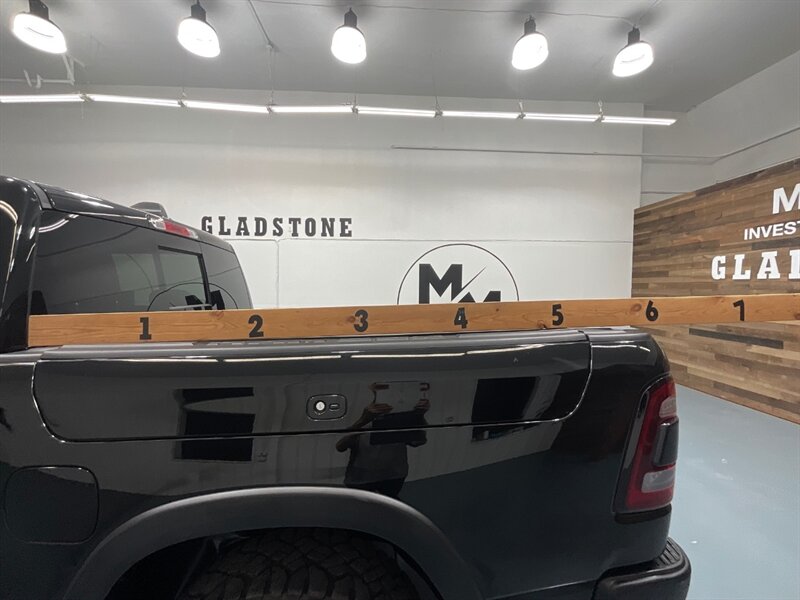 2019 RAM 1500 Rebel Crew Cab 4X4 / 5.7L V8/ Panoramic Roof  / 1-OWNER LOCAL - Photo 9 - Gladstone, OR 97027