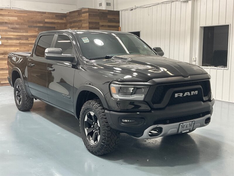 2019 RAM 1500 Rebel Crew Cab 4X4 / 5.7L V8/ Panoramic Roof  / 1-OWNER LOCAL - Photo 2 - Gladstone, OR 97027