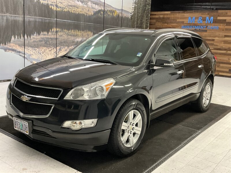 2012 Chevrolet Traverse LT Sport Utility AWD / 3RD ROW SEAT   - Photo 1 - Gladstone, OR 97027