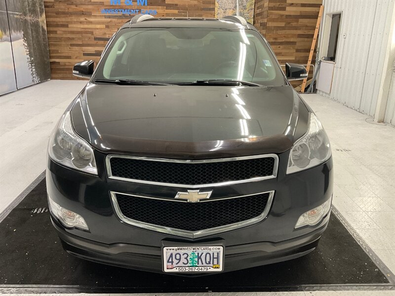 2012 Chevrolet Traverse LT Sport Utility AWD / 3RD ROW SEAT   - Photo 5 - Gladstone, OR 97027