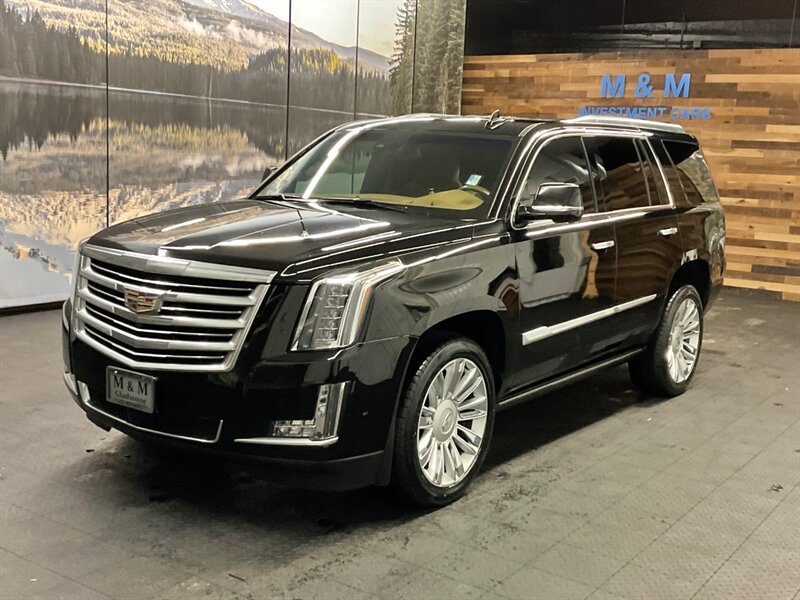 2017 Cadillac Escalade Platinum Sport Utility 4WD / 1-OWNER / NEW TIRES  FULLY LOADED / Leather , Heated & Cooled Seats / DVD Player / LOCAL OREGON SUV / SHARP & CLEAN!! - Photo 25 - Gladstone, OR 97027