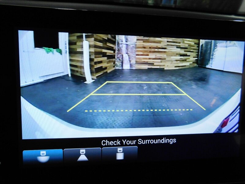 2020 Honda Accord Sedan / Backup Camera / ONLY 5,000 MILES   - Photo 21 - Gladstone, OR 97027