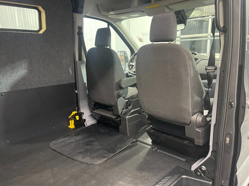 2019 Ford Transit 150 Cargo Van Medium   - Photo 18 - Gladstone, OR 97027