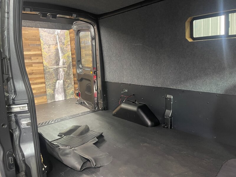 2019 Ford Transit 150 Cargo Van Medium   - Photo 17 - Gladstone, OR 97027