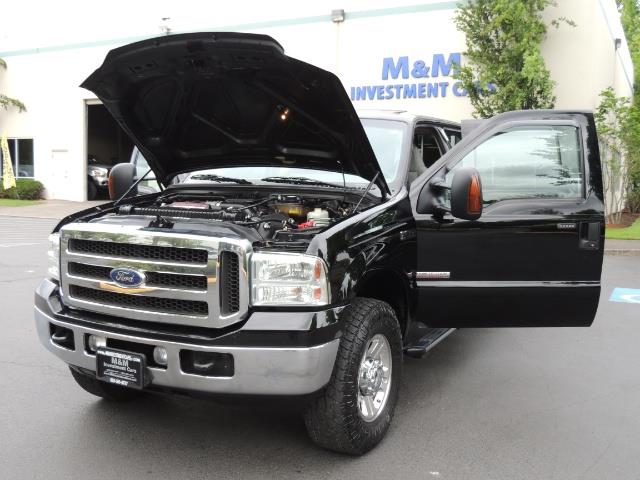 2005 Ford F-350 SuperDuty Lariat Crew Cab / 4X4 / LongBed / DIESEL   - Photo 11 - Portland, OR 97217