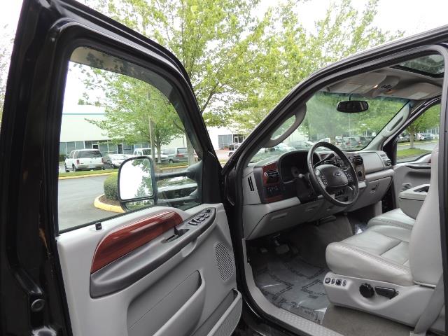 2005 Ford F-350 SuperDuty Lariat Crew Cab / 4X4 / LongBed / DIESEL   - Photo 18 - Portland, OR 97217