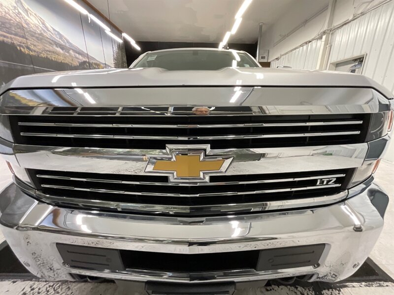 2015 Chevrolet Silverado 3500 LTZ Crew Cab 4X4 / 6.6L DIESEL / 1-OWNER  / Local Oregon Truck / Long bed / Navi & Leather - Photo 33 - Gladstone, OR 97027