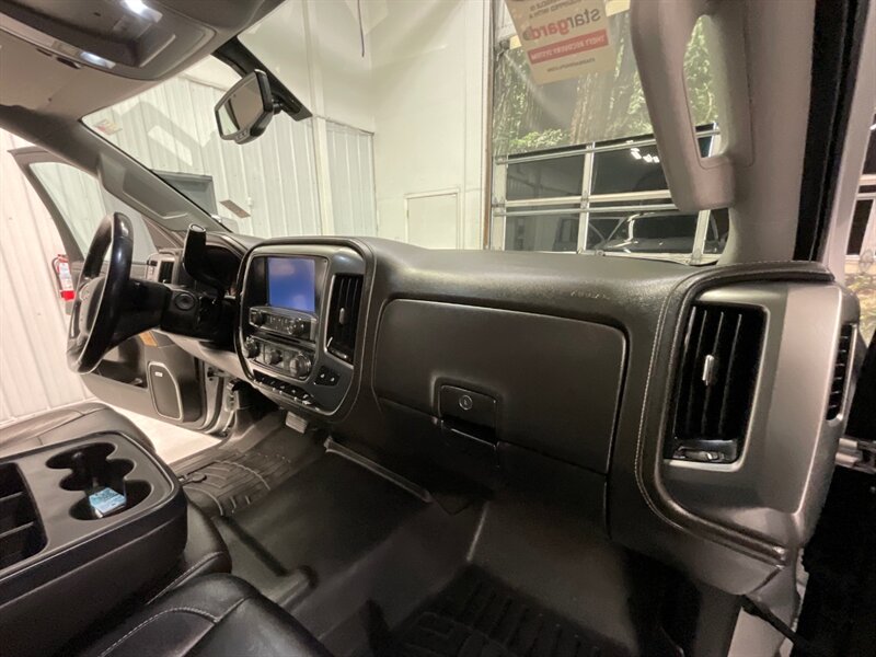 2015 Chevrolet Silverado 3500 LTZ Crew Cab 4X4 / 6.6L DIESEL / 1-OWNER  / Local Oregon Truck / Long bed / Navi & Leather - Photo 45 - Gladstone, OR 97027