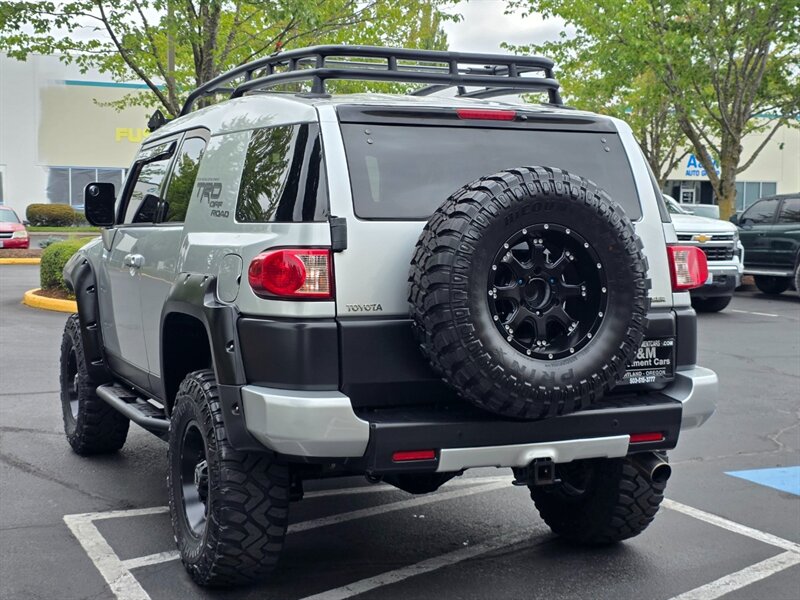 2008 Toyota FJ Cruiser 4X4 V6 / REAR DIFFERENTIAL LOCKER / BLUE-TOOTH / RACELINE WHEELS / NEW TIRES / LIFTED / SERVICE RECORDS / ZERO RUST - Photo 7 - Portland, OR 97217