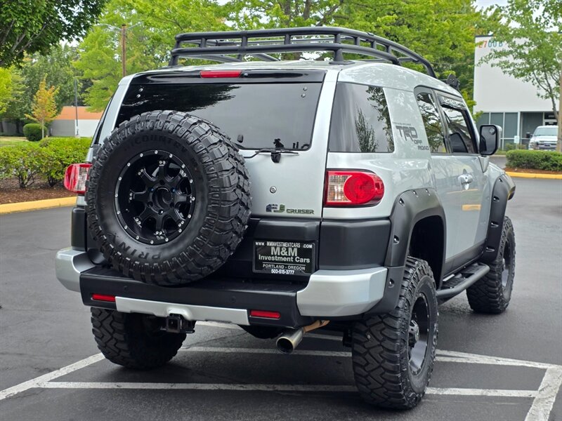 2008 Toyota FJ Cruiser 4X4 V6 / REAR DIFFERENTIAL LOCKER / BLUE-TOOTH / RACELINE WHEELS / NEW TIRES / LIFTED / SERVICE RECORDS / ZERO RUST - Photo 8 - Portland, OR 97217