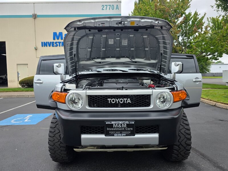 2008 Toyota FJ Cruiser 4X4 V6 / REAR DIFFERENTIAL LOCKER / BLUE-TOOTH / RACELINE WHEELS / NEW TIRES / LIFTED / SERVICE RECORDS / ZERO RUST - Photo 29 - Portland, OR 97217