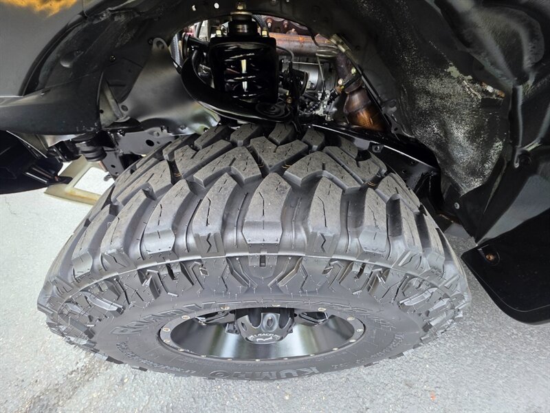 2008 Toyota FJ Cruiser 4X4 V6 / REAR DIFFERENTIAL LOCKER / BLUE-TOOTH / RACELINE WHEELS / NEW TIRES / LIFTED / SERVICE RECORDS / ZERO RUST - Photo 33 - Portland, OR 97217