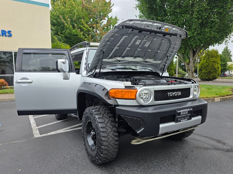 2008 Toyota FJ Cruiser 4X4 V6 / REAR DIFFERENTIAL LOCKER / BLUE-TOOTH / RACELINE WHEELS / NEW TIRES / LIFTED / SERVICE RECORDS / ZERO RUST - Photo 26 - Portland, OR 97217