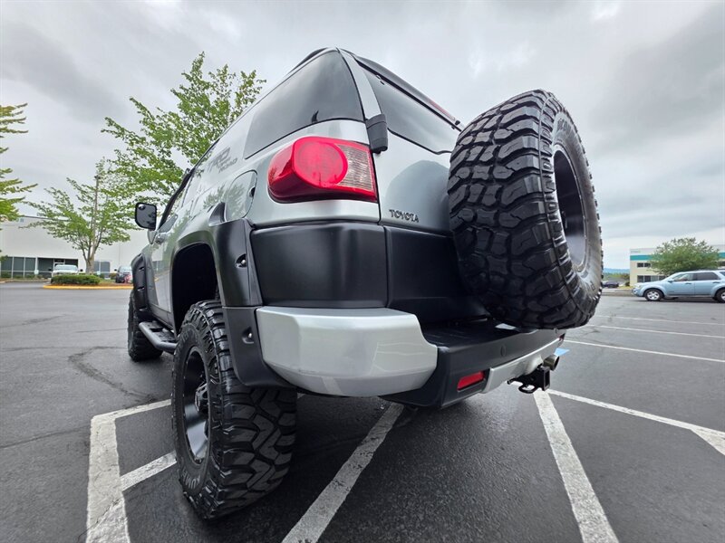 2008 Toyota FJ Cruiser 4X4 V6 / REAR DIFFERENTIAL LOCKER / BLUE-TOOTH / RACELINE WHEELS / NEW TIRES / LIFTED / SERVICE RECORDS / ZERO RUST - Photo 11 - Portland, OR 97217