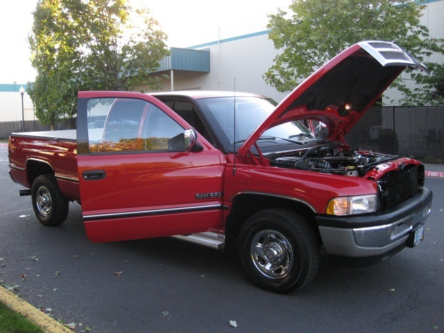 1997 Dodge Ram 2500 LngBd/ 12-VALVE /5.9L CUMMINS DIESEL / 62,436 mile   - Photo 15 - Portland, OR 97217