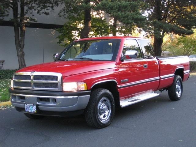 1997 Dodge Ram 2500 LngBd/ 12-VALVE /5.9L CUMMINS DIESEL / 62,436 mile   - Photo 46 - Portland, OR 97217