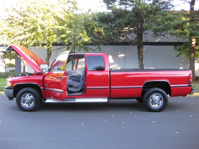 1997 Dodge Ram 2500 LngBd/ 12-VALVE /5.9L CUMMINS DIESEL / 62,436 mile   - Photo 10 - Portland, OR 97217