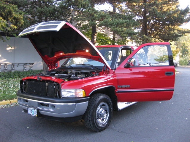 1997 Dodge Ram 2500 LngBd/ 12-VALVE /5.9L CUMMINS DIESEL / 62,436 mile   - Photo 9 - Portland, OR 97217