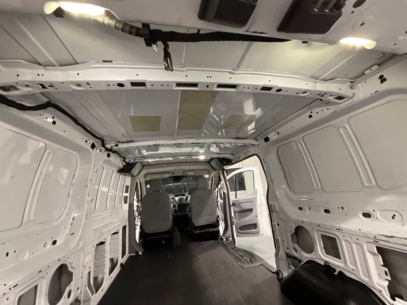 2015 Ford Transit CARGO VAN 250 / 3.5L V6 ECOBOOST / 1-OWNER  / Backup Camera / LOW ROOF - Photo 14 - Gladstone, OR 97027