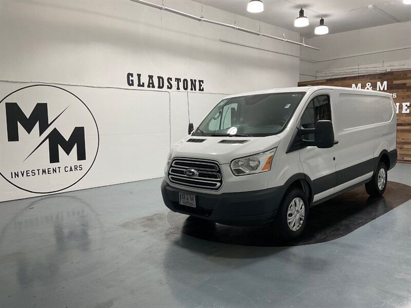 2015 Ford Transit CARGO VAN 250 / 3.5L V6 ECOBOOST / 1-OWNER  / Backup Camera / LOW ROOF - Photo 5 - Gladstone, OR 97027