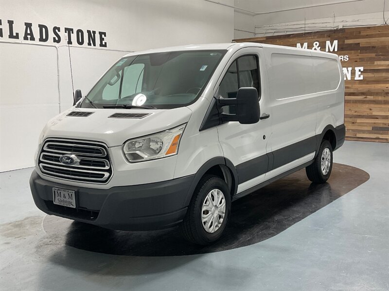 2015 Ford Transit CARGO VAN 250 / 3.5L V6 ECOBOOST / 1-OWNER  / Backup Camera / LOW ROOF - Photo 25 - Gladstone, OR 97027