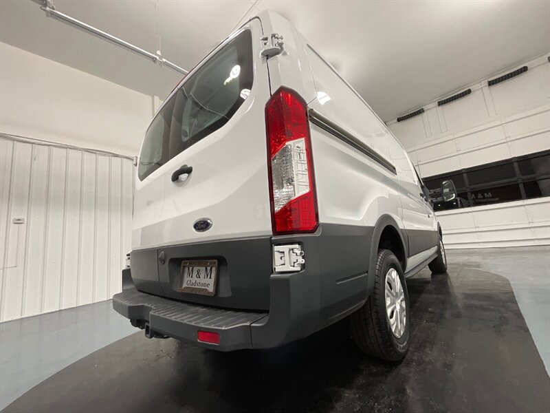 2015 Ford Transit CARGO VAN 250 / 3.5L V6 ECOBOOST / 1-OWNER  / Backup Camera / LOW ROOF - Photo 33 - Gladstone, OR 97027