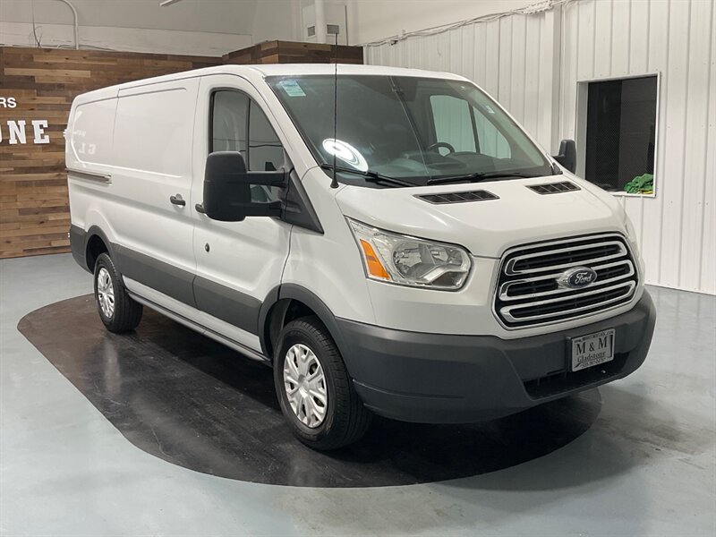 2015 Ford Transit CARGO VAN 250 / 3.5L V6 ECOBOOST / 1-OWNER  / Backup Camera / LOW ROOF - Photo 2 - Gladstone, OR 97027