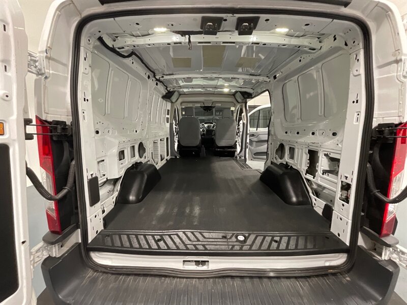 2015 Ford Transit CARGO VAN 250 / 3.5L V6 ECOBOOST / 1-OWNER  / Backup Camera / LOW ROOF - Photo 11 - Gladstone, OR 97027