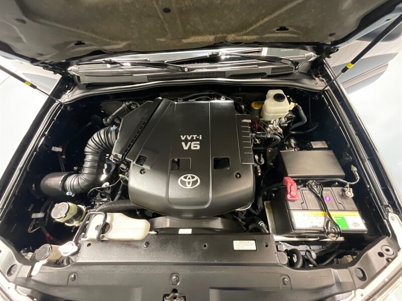 2006 Toyota 4Runner SR5 4X4 V6 / NEW LIFT + NEW WHEELS + NEW TIRES / ZERO RUST / Central Diff Locks / Sunroof - Photo 44 - Gladstone, OR 97027