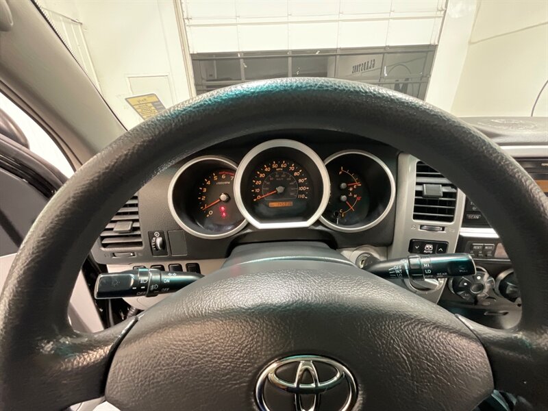 2006 Toyota 4Runner SR5 4X4 V6 / NEW LIFT + NEW WHEELS + NEW TIRES / ZERO RUST / Central Diff Locks / Sunroof - Photo 42 - Gladstone, OR 97027