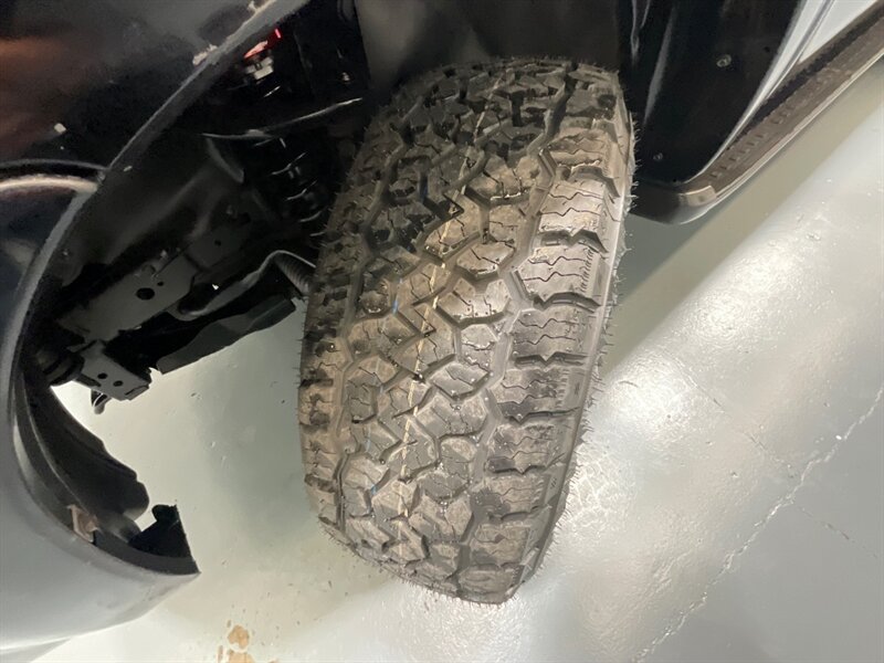 2006 Toyota 4Runner SR5 4X4 V6 / NEW LIFT + NEW WHEELS + NEW TIRES / ZERO RUST / Central Diff Locks / Sunroof - Photo 24 - Gladstone, OR 97027
