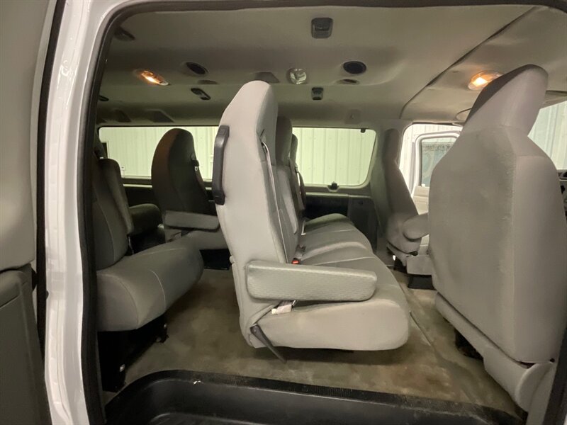 2013 Ford E-Series Van E350 XLT EXTENDED VAN /5.4L V8 / 12-Passenger  Van  /BRAND NEW SET OF TIRES / Parking sensors / CLEAN VAN!! - Photo 11 - Gladstone, OR 97027